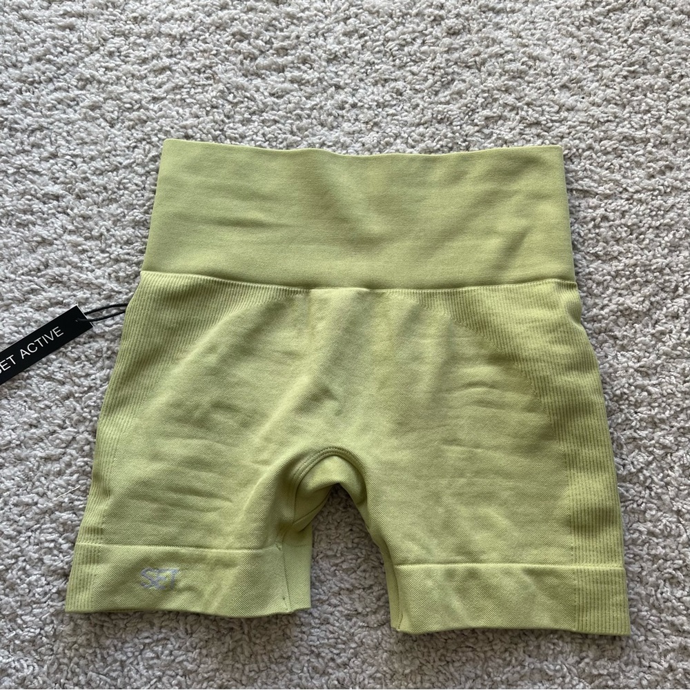 SETactive Light Green Biker Shorts